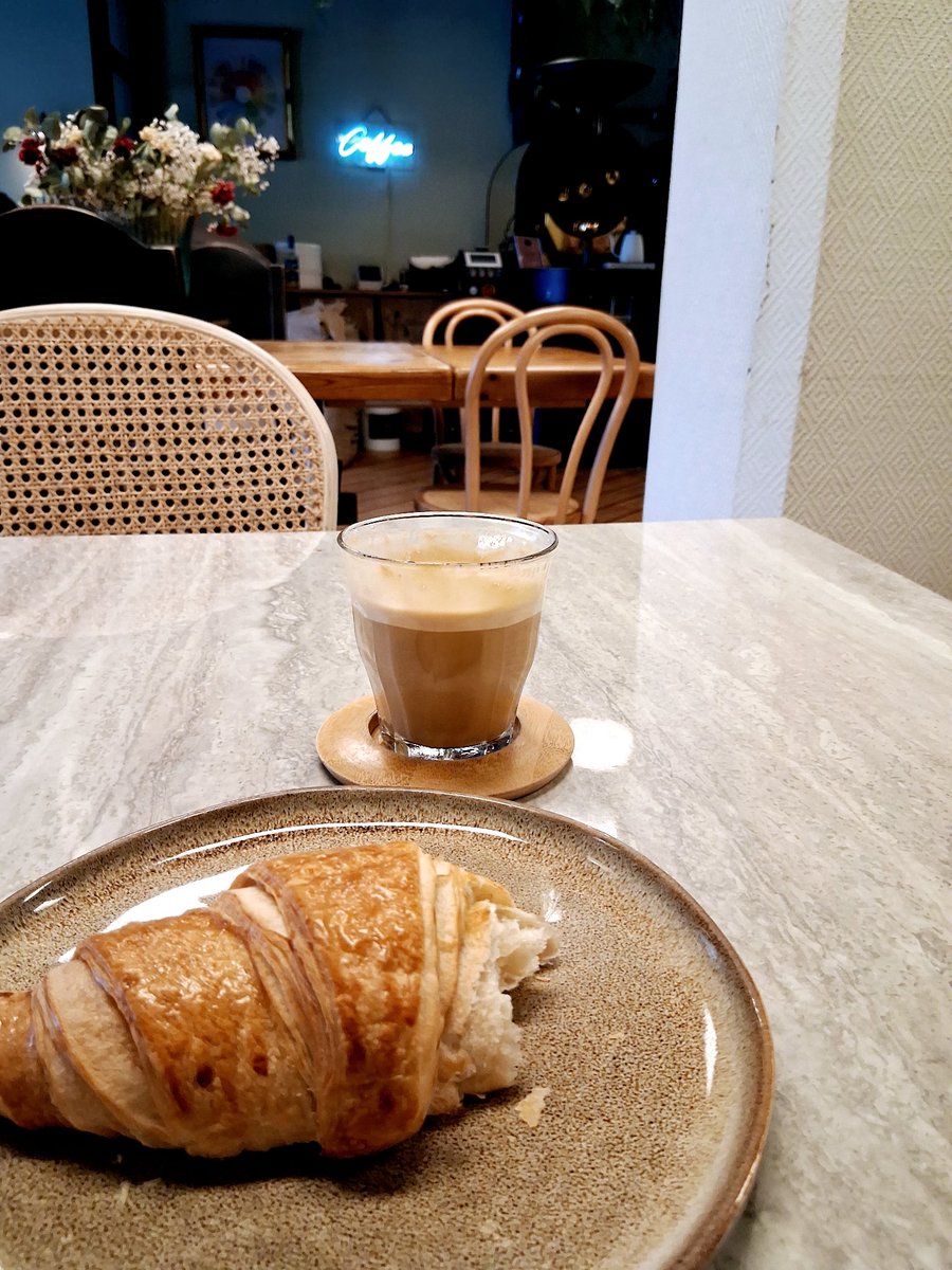 CrstC || @crstc.bsky.social tweet media