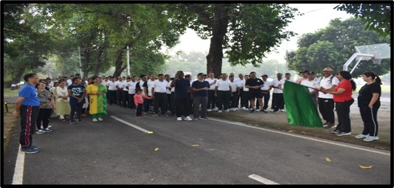suryacommand's tweet photo. Surya Command Gears Up For World Environment Day
In run up to World Environment Day 2025, Troops & families of Surya Command undertook #ShramDaan, #EnvironmentPledge & #Naturephotography at different stations, to protect the mother earth and surroundings.
Together we can and we will make a difference.
#IndianArmy
#SuryaCommand
#WorldEnvironmentDay2025
#saveearth
@adgpi
@ProDefLko
@PROdefprayagraj
@PIB_India
@HQ_IDS_India
@PRODefDehradun
@UBArea_IA