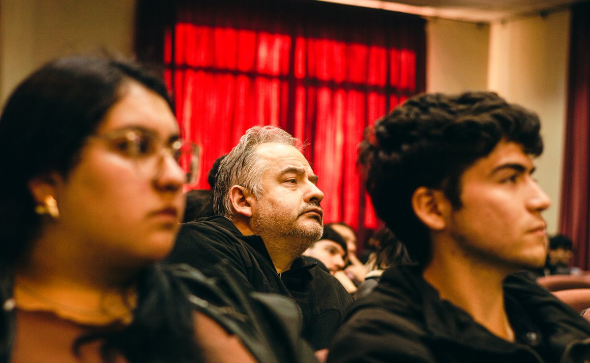El 30 de mayo tuvimos el privilegio de recibir en la UBB a Erik von Uexkull, economista senior del Banco Mundial, quien presentó el reporte “Desarrollo Productivo de las Regiones de Chile”, en seminario organizado por nuestro Magíster en Economía Aplicada is.gd/meUN7X