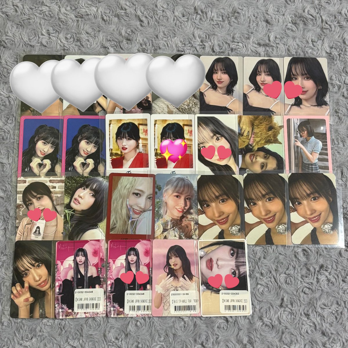 j6acomom's tweet photo. @_97324 リプありがとうございます🙇🏻‍♀️
#/5の通常盤モモと💖>︎💕︎︎を求めております。 https://t.co/3zw38DzmMt