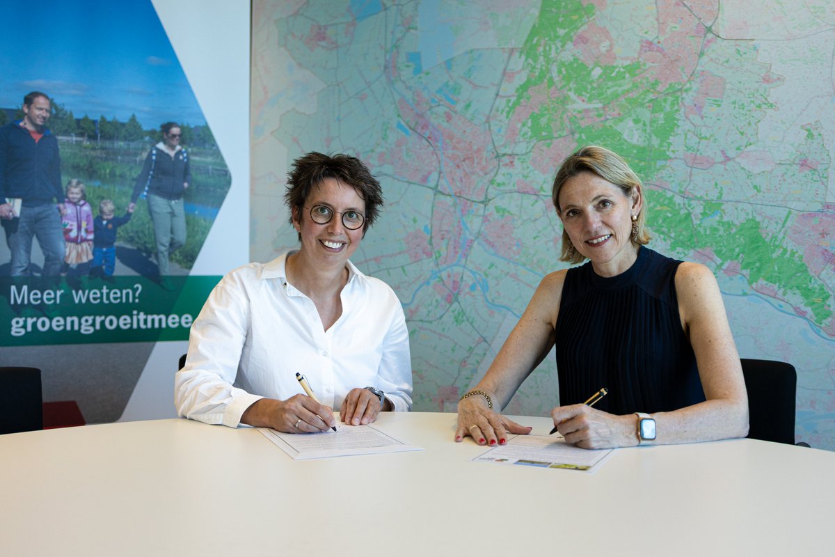 Werken aan meer wandelgeluk 🥾. Sinds 12 mei is Wandelnet partner van het Pact Groen Groeit Mee. Overheden en vele belanghebbenden in <a href="/ProvUtrecht/">Provincie Utrecht</a> zijn aangesloten. Lees de column van Derk 👉 wandelnet.nl/nieuwsbericht/…

📷 WebNL