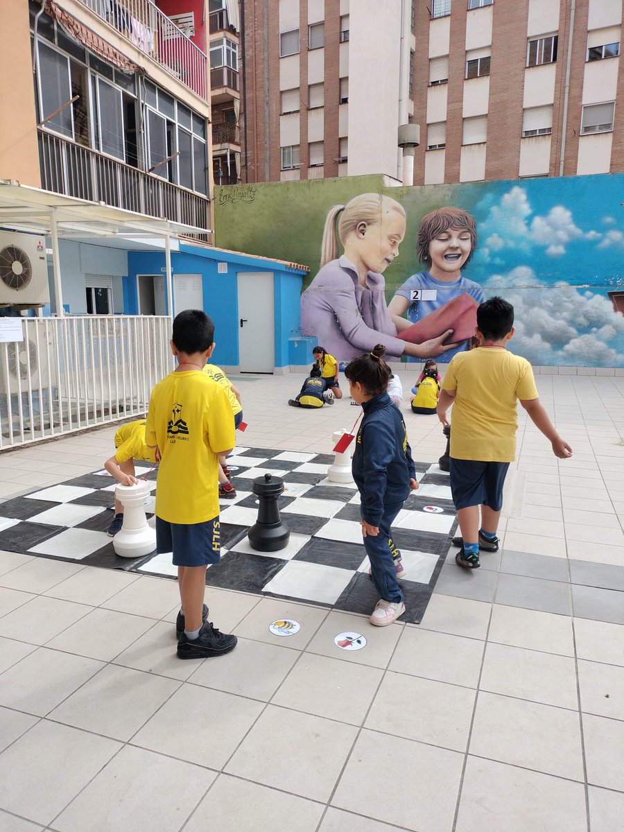 ADEJO Lleida (@adejolleida) on Twitter photo Ens comencem a acomiadar de les classes lectives d’escacs a les escoles ♟️ Avui ho hem fet amb una gimcana amb els alumnes de 1r i 2n del <a href="/stjaume_lheures/">SantJaume-LesHeures</a>.
#escacs #ADEJO #SantJaumeLesHeures #Lleida #escacseducatius #escacsalescola Ens comencem a acomiadar de les classes lectives d’escacs a les escoles ♟️ Avui ho hem fet amb una gimcana amb els alumnes de 1r i 2n del <a href="/stjaume_lheures/">SantJaume-LesHeures</a>.
#escacs #ADEJO #SantJaumeLesHeures #Lleida #escacseducatius #escacsalescola
