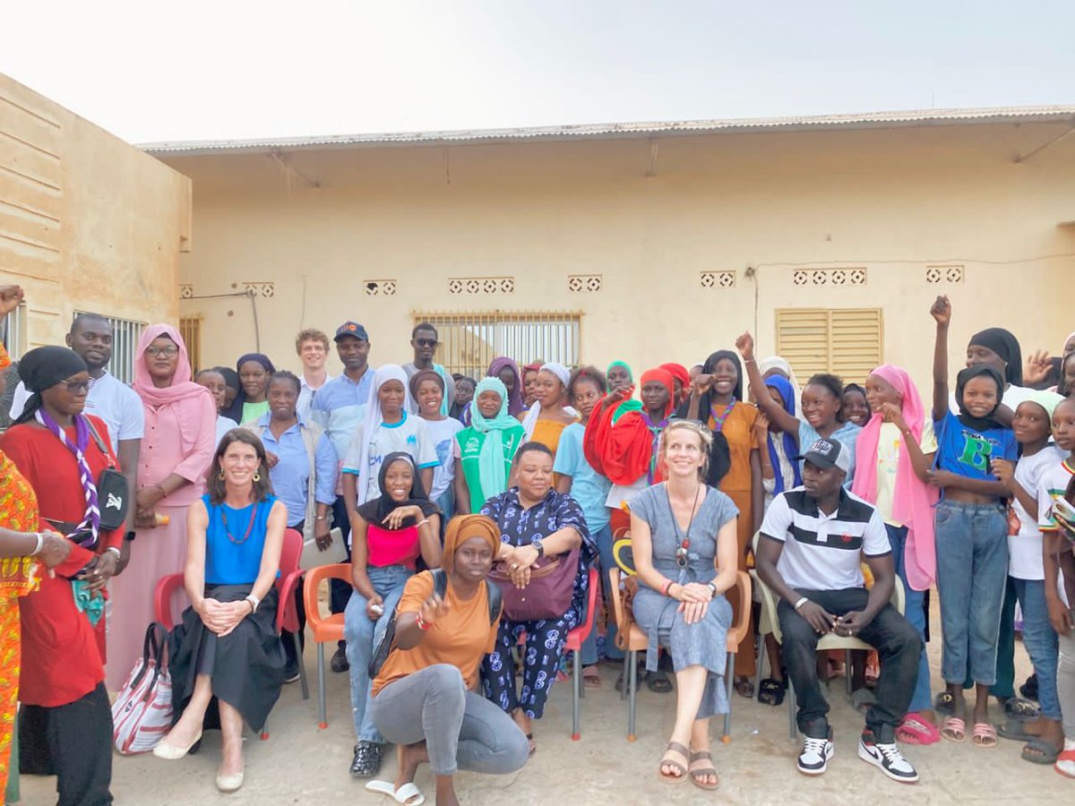 UNFPASénégal (@unfpasenegal) on Twitter photo Notre mission conjointe UNFPA & Ambassadrices de la Belgique/Pays-Bas a visité le CCA de Matam. Impressionnée par l'engagement des jeunes, surtout des filles, en santé reproductive & autonomisation économique. <a href="/AmbabelDakar/">La Belgique au Sénégal 🇧🇪🤝🇸🇳</a> Notre mission conjointe UNFPA & Ambassadrices de la Belgique/Pays-Bas a visité le CCA de Matam. Impressionnée par l'engagement des jeunes, surtout des filles, en santé reproductive & autonomisation économique. <a href="/AmbabelDakar/">La Belgique au Sénégal 🇧🇪🤝🇸🇳</a>