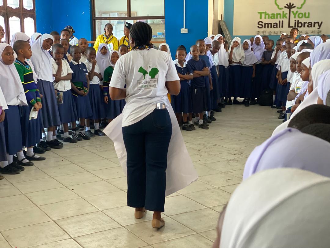 YessGirlsTGGA's tweet photo. Day 3
Training future changemakers! 332 girls are learning how to fight plastic pollution and protect our planet—one action at a time. #GreenTechGeneration
#BeatPlasticPollution #GreenTechGenerationCampaign
#YESSGirlsMovement https://t.co/jTN6bXOumv