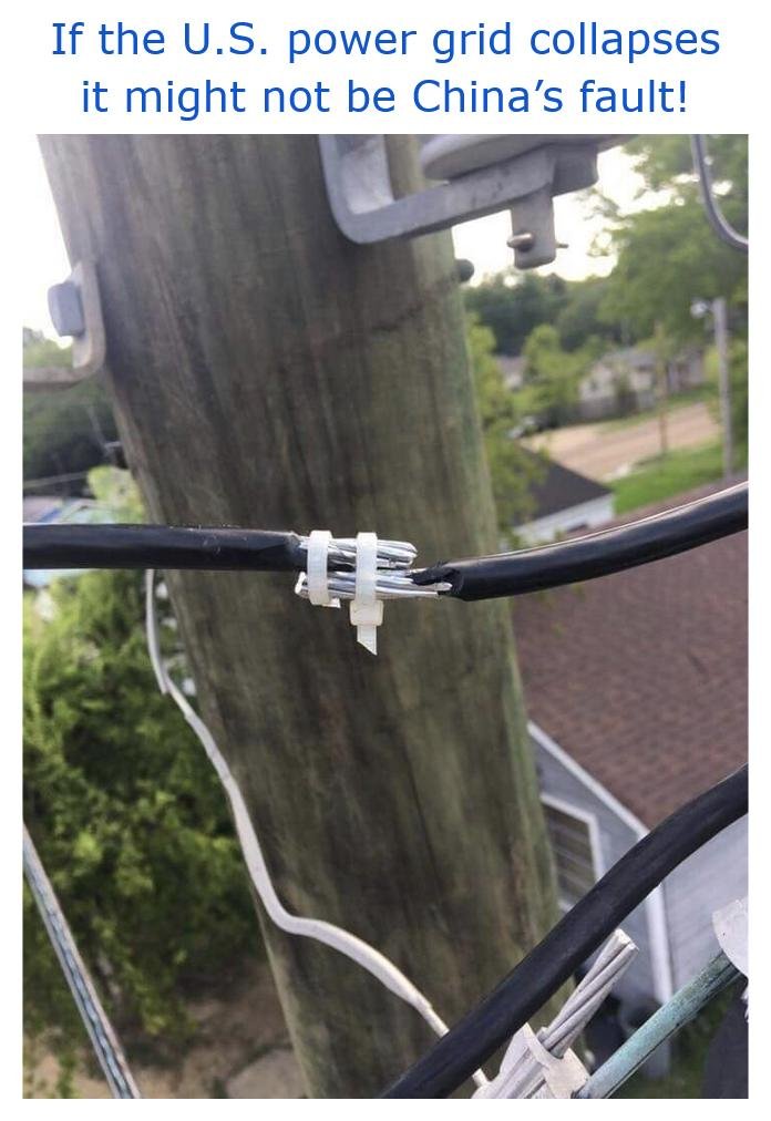 “AI Vulnerability Hunting”
SN#1028 show notes: grc.com/sn/sn-1028-not…
Pwn2Own 2025 results. PayPal scanning new domain registrations. iOS jailbreak author gives up. SVG contain JavaScript. Classic Sci-Fi movies. How OpenAI's o3 model discovered a critical remote Linux 0-day.