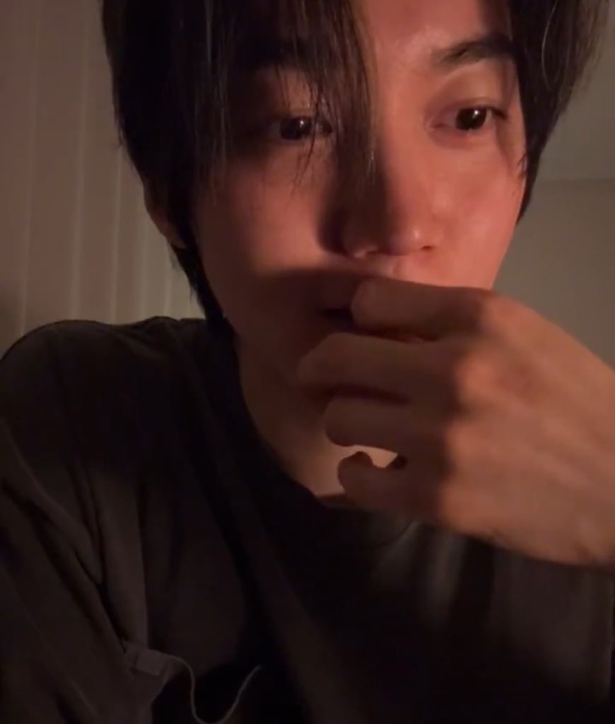 어떡해….
얼굴이 설레면 어떡함