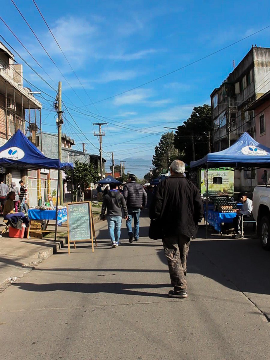 vargas_aignasse's tweet photo. 📍¡El Mercado en tu Barrio llegó al 24 de Septiembre!

Hoy, gracias al pedido de la comunidad, junto a @munismtucuman acercamos El Mercado en tu Barrio a las vecinas y vecinos del barrio 24 de Septiembre. https://t.co/8MWscjYPfn