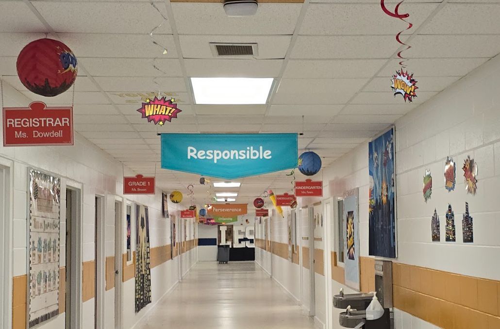 A HUGE shoutout to @BeauregardElementarySchool and @LoachapokaElementarySchool for #RaisingtheBar and promoting the summer theme of "Knowledge is our Superpower!" These two schools went big in welcoming students and getting them excited! #RaisetheBar #SummerLearning