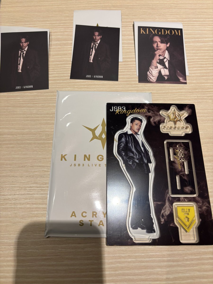 meme0312mate's tweet photo. 三代目 J SOUL BROTHERS 
JSB3 LIVE TOUR 2025 KINGDOM
フォトカ アクスタ　交換 グッズ

【譲】写真もの(山下健二郎・ NAOTO・ELLY)

【求】ØMI または買取

6/5東京ドームにて手渡し交換希望
お心当たりのある方はご連絡お願いいたします。 https://t.co/DMhpBeqAY1