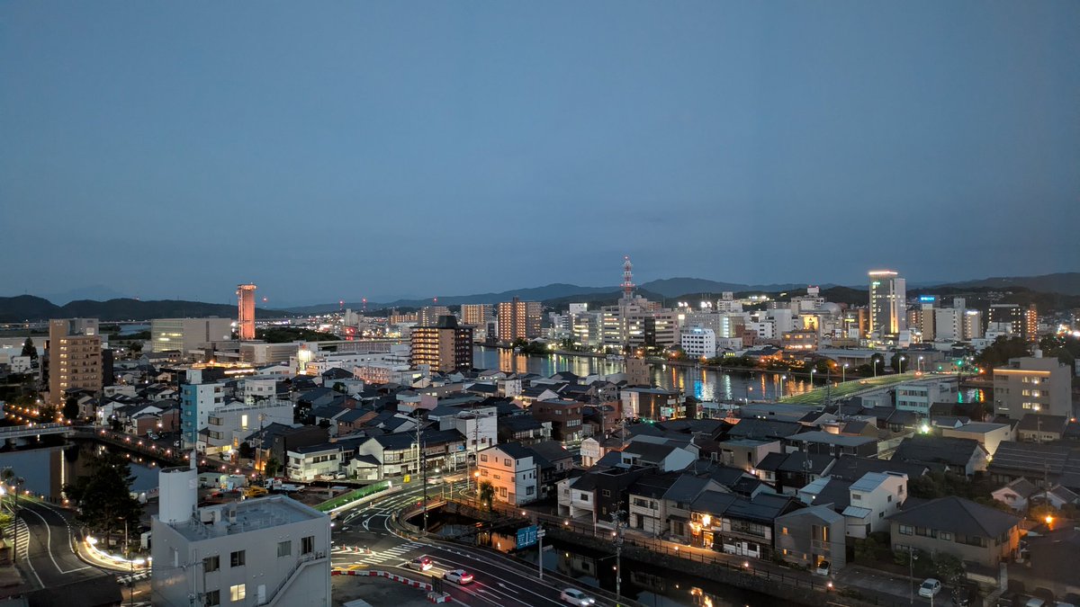 【夕刻の松江】

2025.06.04.(水曜)
20:00前

<a href="/matsue_city/">松江市</a>