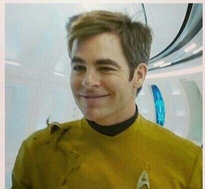 Stupid stupid AOS Kirk doodle, this stupid kitty faced man haunts mee