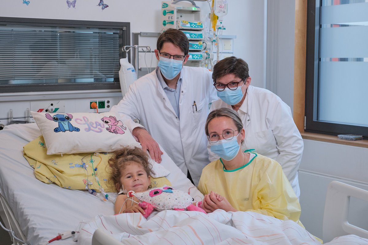 Anlässlich des diesjährigen Tages der Organspende am 7. Juni meldet das #UKL mit 13 Lebendspenden einer Niere einen neuen Höchststand bei der Zahl der Lebend-Organ-Spenden. Insgesamt wurden seit Jahresbeginn 54 Patient:innen transplantiert. Mehr dazu unter
uniklinikum-leipzig.de/presse/Seiten/…