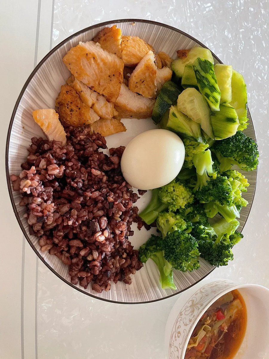 Berthayyds's tweet photo. Moring brak fast — because every great day starts with good food. https://t.co/mTutGkh99N