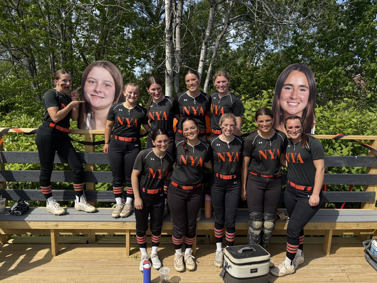 Congratulations to our seniors, Brooklyn and Sadie. Another great game.