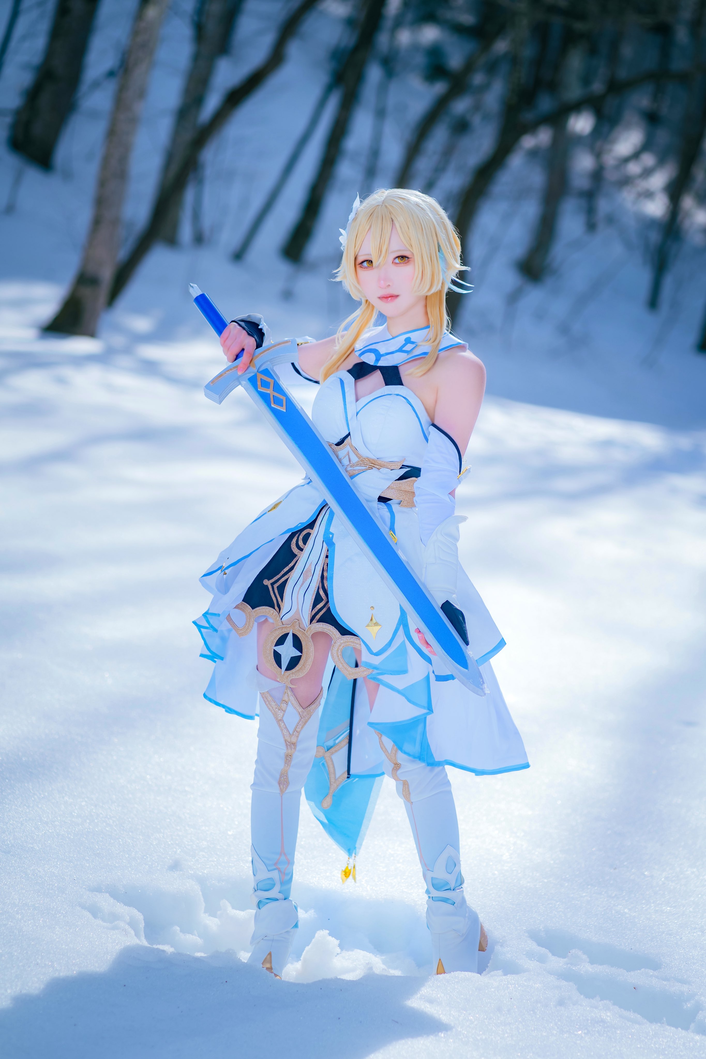 cosplay lumine genshin impact