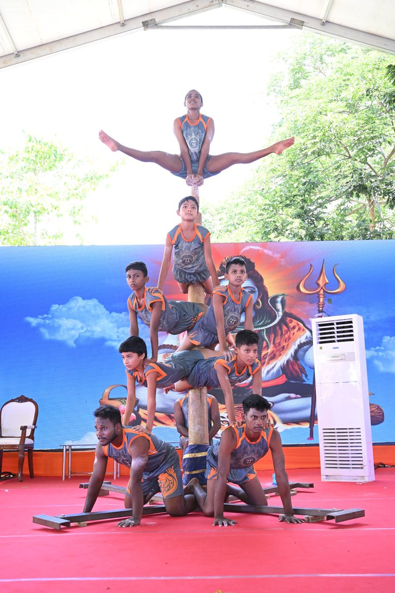 sambitswaraj's tweet photo. इस अवसर पर कलाकारों द्वारा प्रस्तुत सांस्कृतिक प्रस्तुतियों का अवलोकन और उनका उत्साहवर्धन भी किया।
#PuriWithModi #SewaKeEkSaal https://t.co/IWJyJv8obB