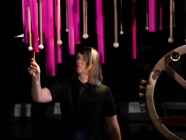 hcmfuk's tweet image. Announcing Sarah Hennies as hcmf// 2025 Composer in Residence!
Her powerful, boundary-pushing work explores identity, embodiment & queerness — a perfect fit for hcmf//'s bold programme.
Explore more about Sarah’s pieces at hcmf// 2025 — link in bio!
#hcmf2025