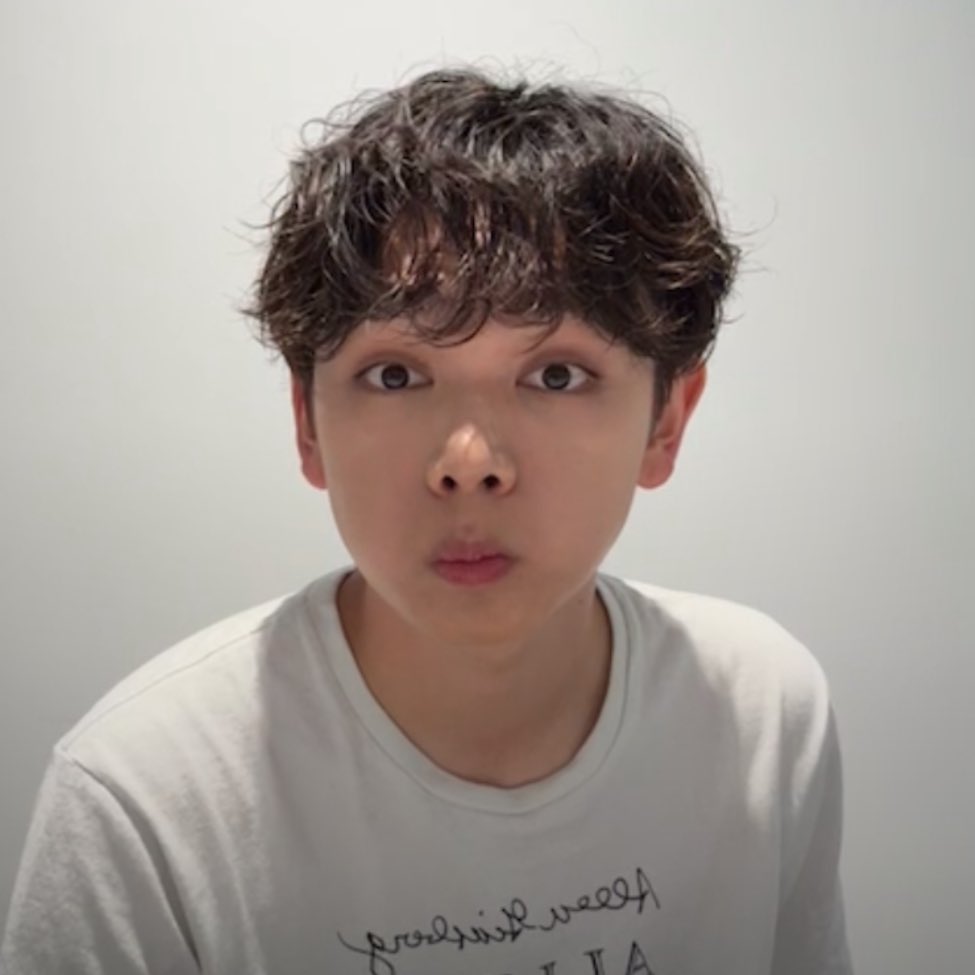 ぴーまん tweet media