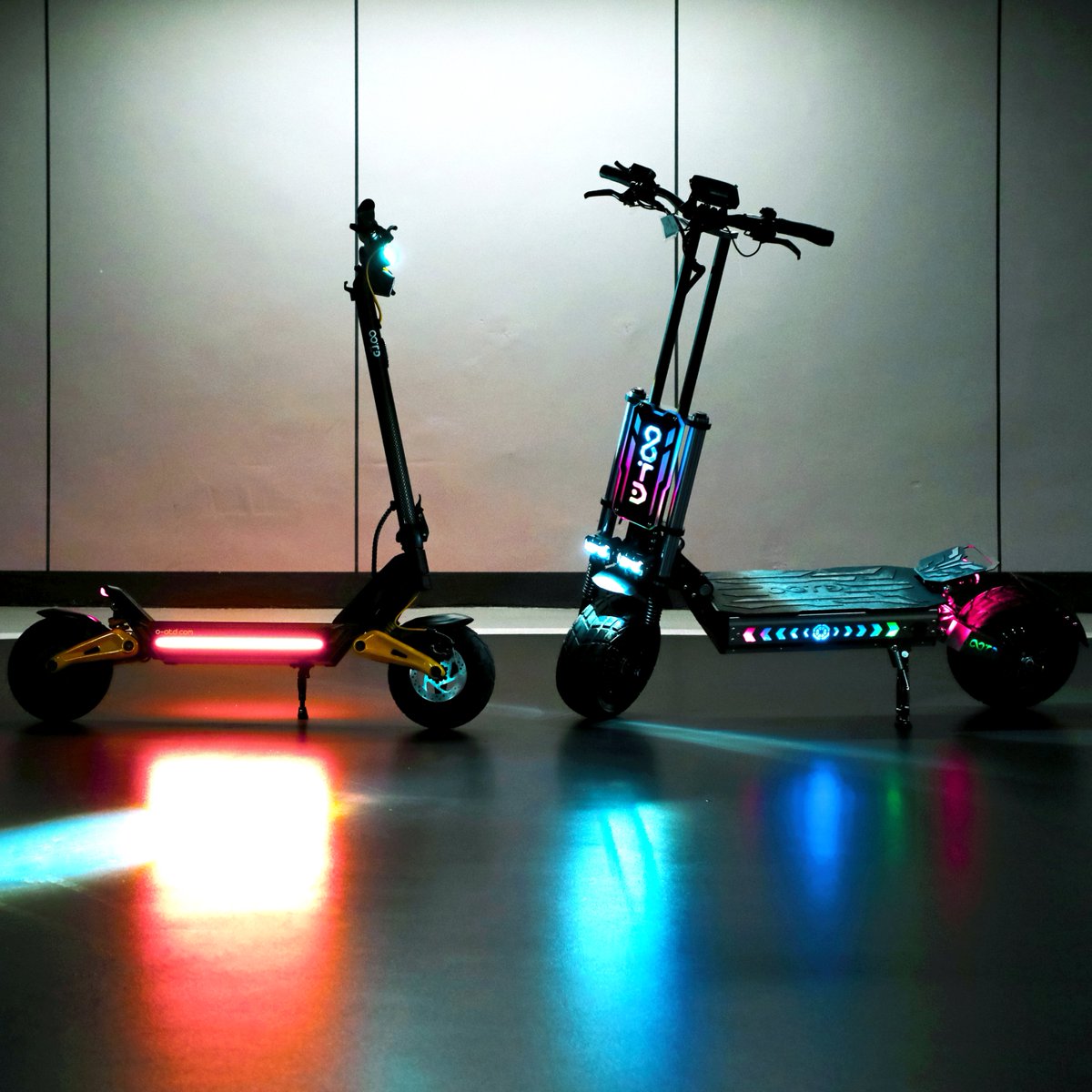Ootd_Scooters's tweet photo. 👋 Ready to roll in style? ✨

Whether you crave sleek city rides or epic adventures, your perfect electric scooter is here!

S10 or D99，Which one matches your vibe? Tell me below! 👇

#OOTD #OOTDS10 #OOTDD99 #ElectricScooter #RideInStyle #ecocommute  #ridewithus #fyp https://t.co/PSj2eLCmO2