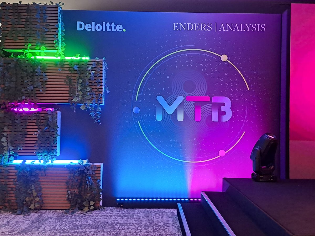 Openreach (@weareopenreach) on Twitter photo Our CEO, Clive Selley, joined an expert panel on the 'future of fibre' in the UK at the Media & Telecoms 2025 & Beyond Conference yesterday. 
Thanks <a href="/Deloitte/">Deloitte</a> & <a href="/EndersAnalysis/">Enders Analysis</a> for a brilliant event! 👏 Our CEO, Clive Selley, joined an expert panel on the 'future of fibre' in the UK at the Media & Telecoms 2025 & Beyond Conference yesterday. 
Thanks <a href="/Deloitte/">Deloitte</a> & <a href="/EndersAnalysis/">Enders Analysis</a> for a brilliant event! 👏