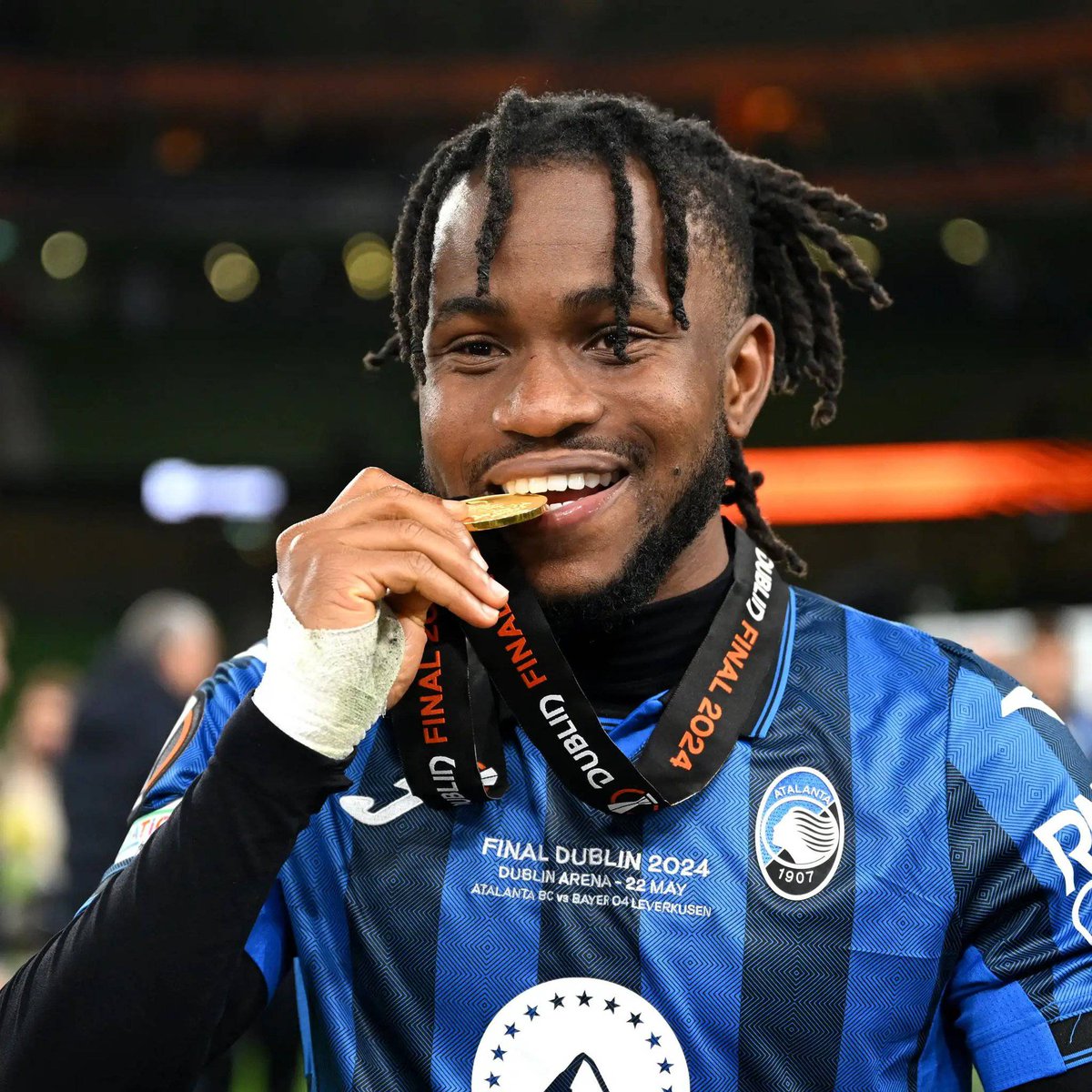 carpetasFCB's tweet image. 📁 @esport3 

❗Hansi Flick ha sugerido el nombre de Ademola Lookman

📌 El entrenador lo considera una opción atractiva y económicamente viable, ya que podría salir por 30 M€