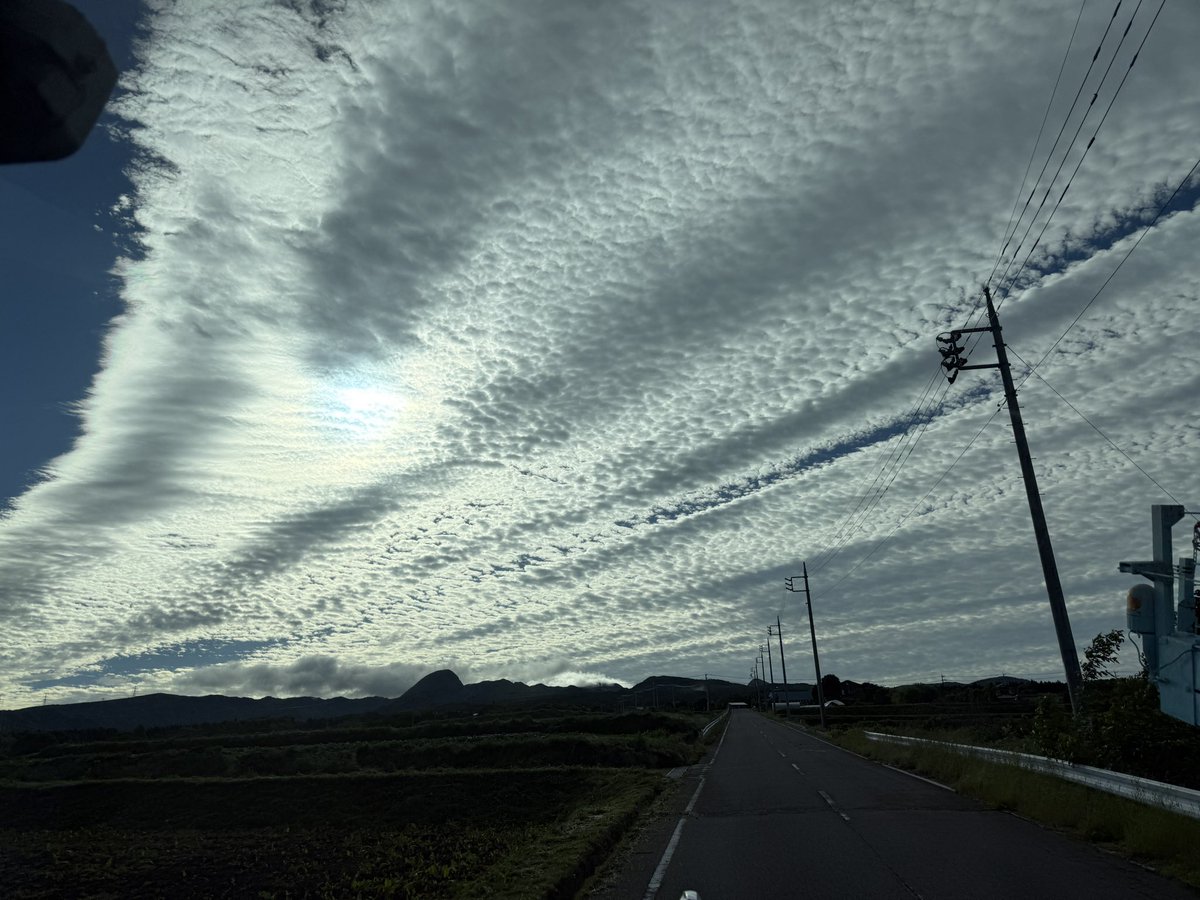 imo_konny's tweet photo. それにしても不気味な雲だったな。。。 https://t.co/gDaUfssND0
