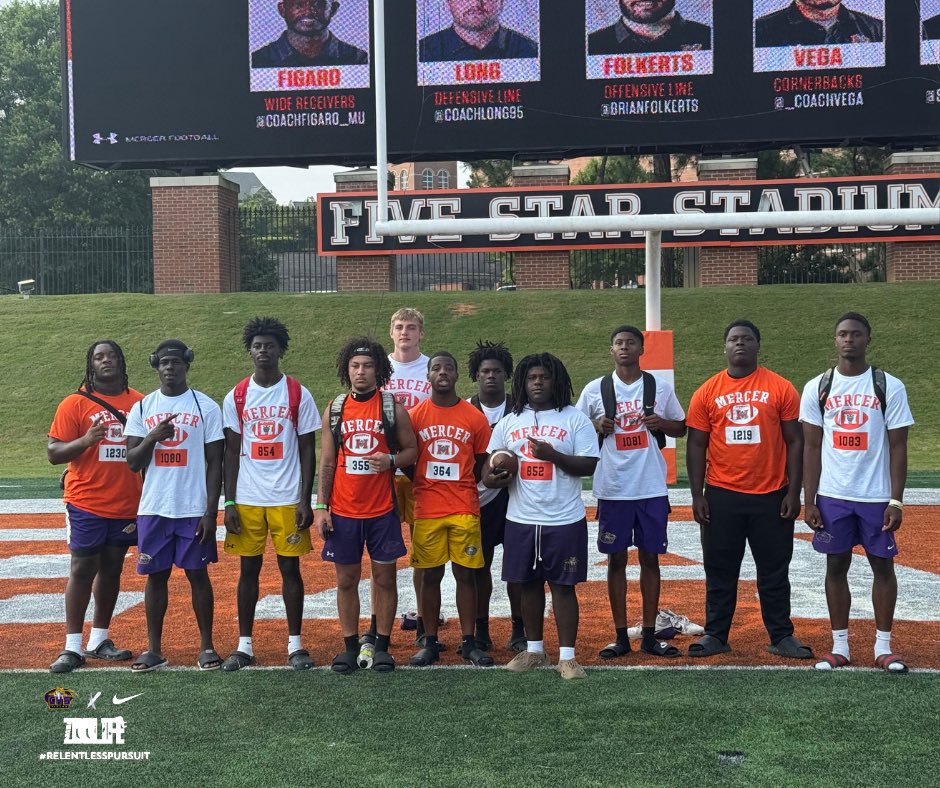 These Tigers represent us well at the Mercer Mega camp!

#ZooLife
#RelentlessPursuit