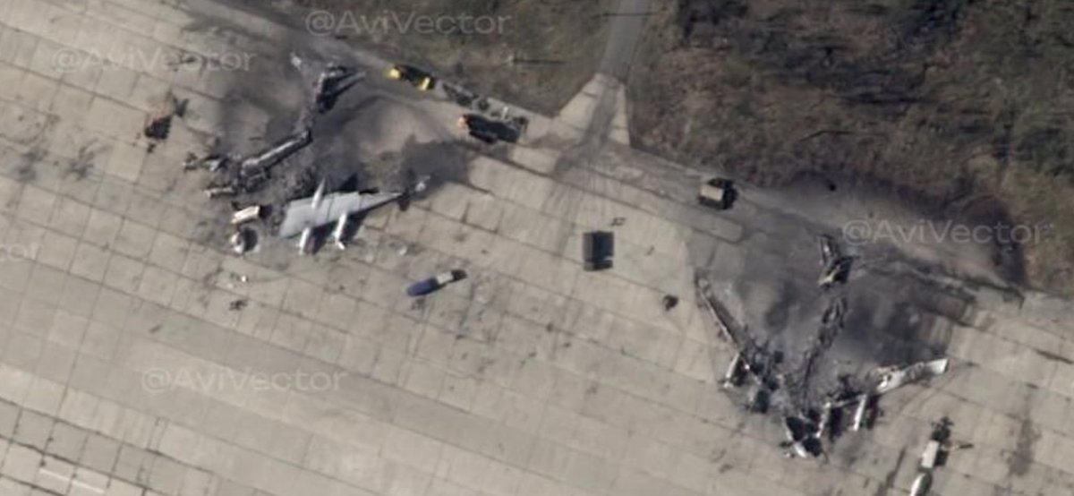 #Analyse

➡️Drei Tage ist es her, dass die Ukraine Russlands strategische Bomberflotte mit einem bislang beispiellosen Schlag empfindlich getroffen hat. Nach glaubwürdigen Angaben wurden rund 40 russische Flugzeuge beschädigt oder zerstört.

➡️Auch ich ging an diesem Tag davon