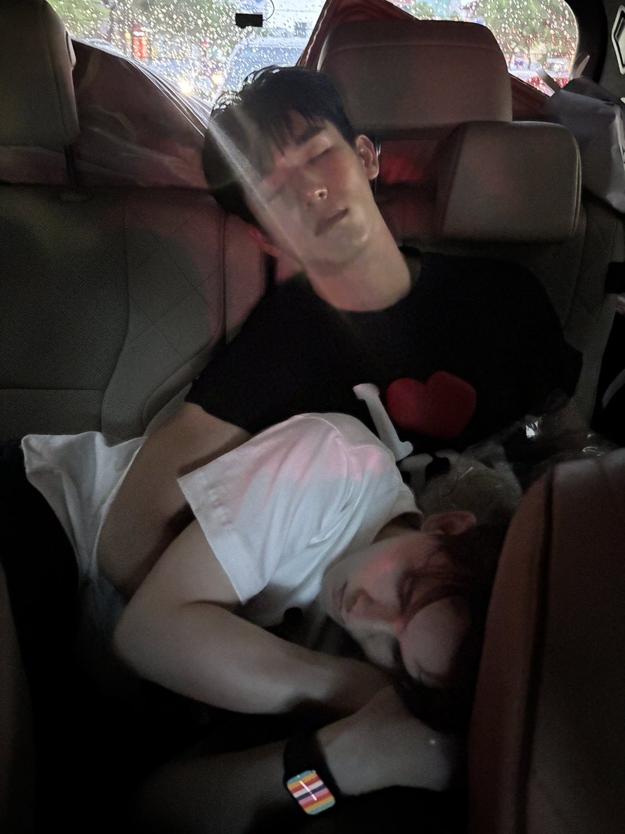 สภาพแบ้งกี้ตอนนี้ ยังมาเล่นแท็กไมไ่ด้นะคะ🤣  ขอนอนแปป

CONGRATS ISBANKY 1.5M

#HappyISBANKYto1M500k
#ISBANKY