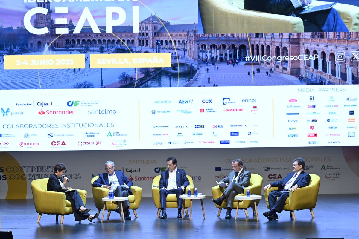 CEAPI (@ceapiconsejo) on Twitter photo 🔸 Panel “Los nuevos españoles: Latinoamericanos invirtiendo en España” en el #VIIICongresoCEAPI
La inversión latinoamericana en España crece, fortaleciendo lazos y dinamizando sectores clave de la economía nacional.
🗣️ <a href="/Leria_ch_oscar/">Oscar leria chateau</a> (WildSur Real Estate) — "Tenemos que 🔸 Panel “Los nuevos españoles: Latinoamericanos invirtiendo en España” en el #VIIICongresoCEAPI
La inversión latinoamericana en España crece, fortaleciendo lazos y dinamizando sectores clave de la economía nacional.
🗣️ <a href="/Leria_ch_oscar/">Oscar leria chateau</a> (WildSur Real Estate) — "Tenemos que
