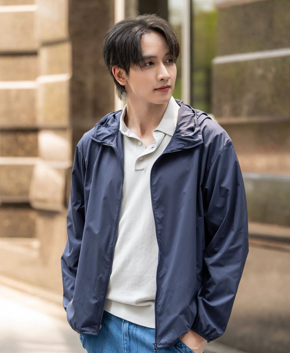 maprao22's tweet photo. พีคกับยูนิโคล่คือภาพที่ลงตัวที่สุดเลยค่ะ ขอบคุณ UniqloThailand ที่พาเรามีโมเมนต์หลงเขาซ้ำ ๆ แบบนี้นะคะ

UNIQLO WITH PEAK
#KTPxUniqloLooks
#KONGTHAPPEAK
#กองทัพพีค
#UNIQLOLifewear https://t.co/PQRcLU0yMh