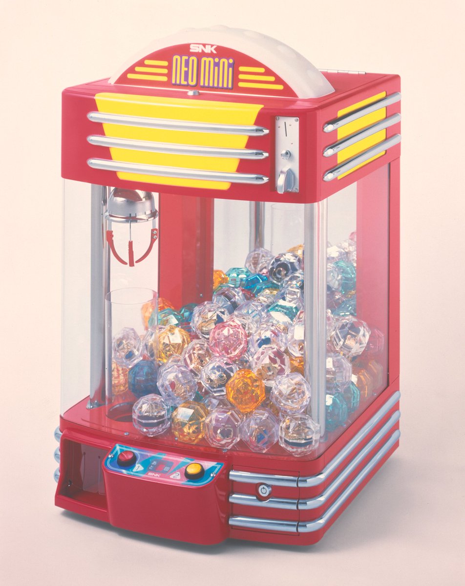 NEOGEO_EN's tweet photo. ✨Here's a throwback: The NEO Mini! A retro-styled mini crane game from the '90s!🎡✨

#NEOGEO35th #NEOGEO #SNK https://t.co/KE5PMjh5Sg