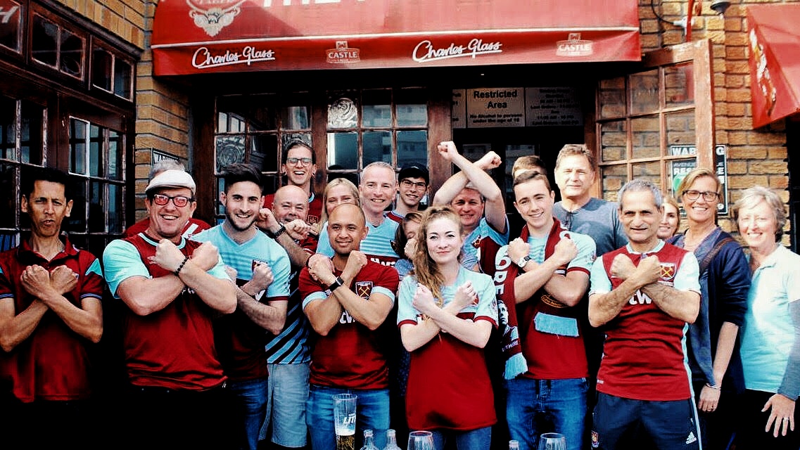 capetownhammers's tweet image. We all follow the West Ham ๐ฟ๐ฆโ๏ธ #CapeTownHammers #WestHam #COYI