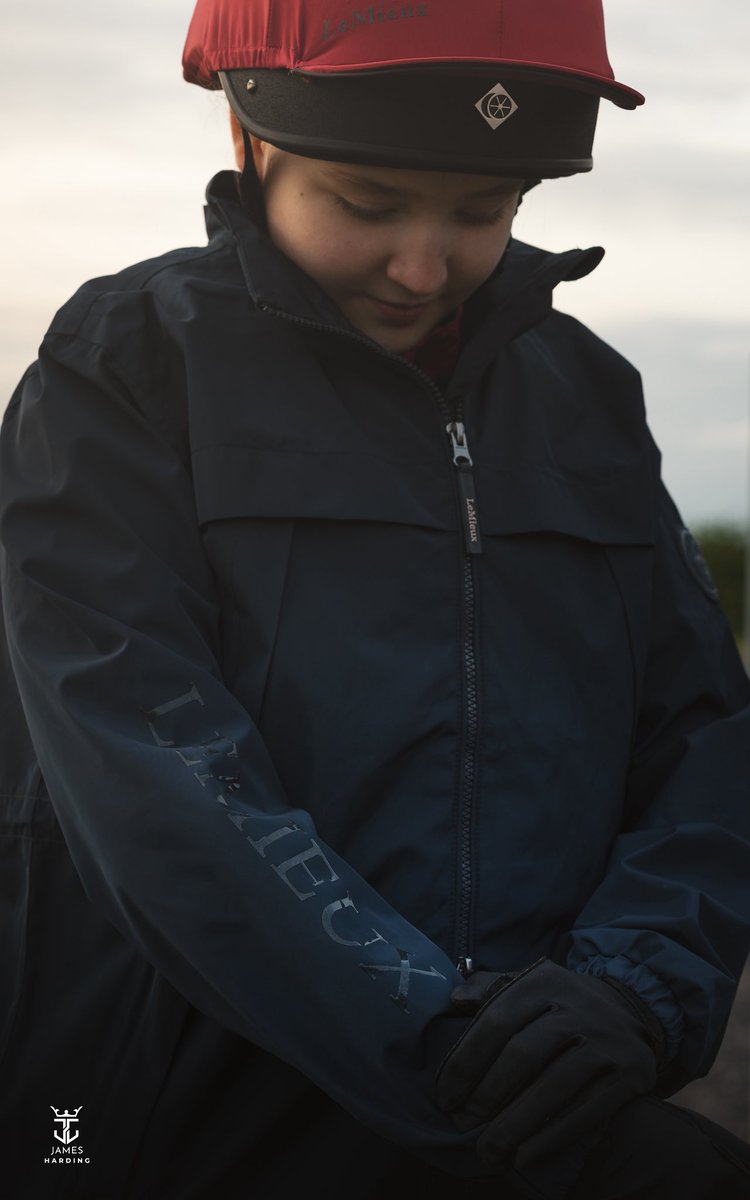 JamesHardingFX's tweet image. 🐎
•
@horsehealthcouk
@NaylorsOnline
@CharlesOwenHats
•
#Equine #Horse #Horses #Portrait #PortraitPhotography #HorseRiding
