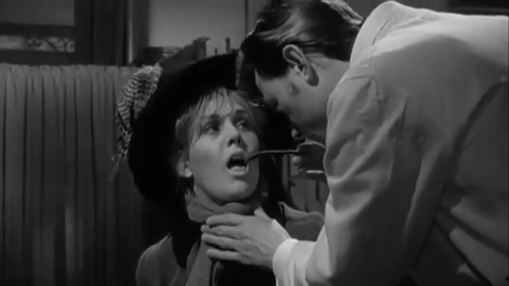 ballooonmh's tweet photo. OF HUMAN BONDAGE (Hughes, Hathaway, 1964)
⭐️ Laurence Harvey &amp; Kim Novak

"Philip is as obsessed with Mildred as Scotty was with Madeline. Of course he is — she’s Kim Novak."
https://t.co/tMsZ93cXd2 https://t.co/qi9r1bIPu6