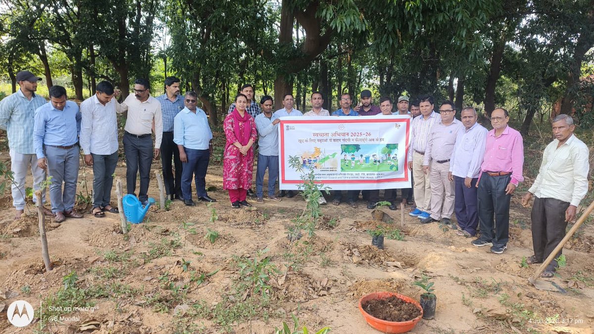 CTR&TICSB Central Silk Board Ministry of Textiles (@dctrti) on Twitter photo On 4th June 2025, a program on the theme "Creation of Green and Clean Belt in Office Premises" was successfully conducted at the campus of CSB-CTRTI, Ranchi under the Swachh Bharat Abhiyan initiative.
<a href="/csbmot/">Central Silk Board Ministry of Textiles</a> <a href="/TexMinIndia/">Ministry of Textiles</a> <a href="/IfsSivakumar/">Sivakumar Periyasamy</a> On 4th June 2025, a program on the theme "Creation of Green and Clean Belt in Office Premises" was successfully conducted at the campus of CSB-CTRTI, Ranchi under the Swachh Bharat Abhiyan initiative.
<a href="/csbmot/">Central Silk Board Ministry of Textiles</a> <a href="/TexMinIndia/">Ministry of Textiles</a> <a href="/IfsSivakumar/">Sivakumar Periyasamy</a>