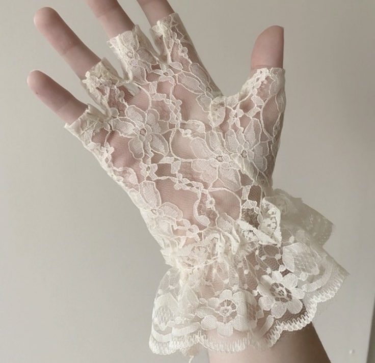 ؘ (@glirttery) on Twitter photo 