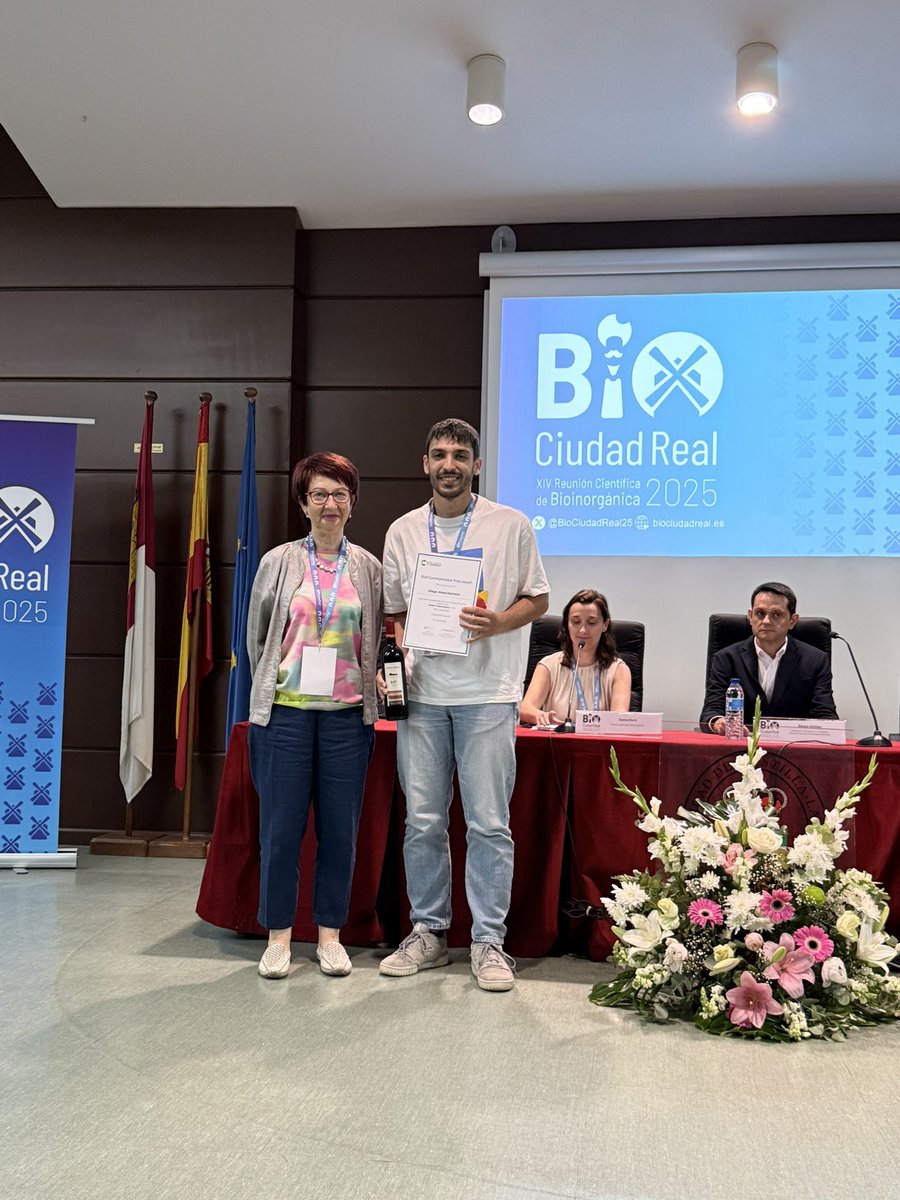 BioCiudadReal2025 (@biociudadreal25) on Twitter photo Congratulations to Diego Abad-Montero, recipient of the Best Oral Communication Award at #BioCiudadReal, sponsored by <a href="/DaltonTrans/">DaltonTransactions</a>! Your presentation showcased outstanding scientific quality and clarity.
Thank you for inspiring us all! <a href="/AEBIN5/">AEBIN</a> <a href="/FCTQ_uclm/">Facultad CyT Químicas</a> <a href="/uclm_es/">Universidad de Castilla-La Mancha</a> Congratulations to Diego Abad-Montero, recipient of the Best Oral Communication Award at #BioCiudadReal, sponsored by <a href="/DaltonTrans/">DaltonTransactions</a>! Your presentation showcased outstanding scientific quality and clarity.
Thank you for inspiring us all! <a href="/AEBIN5/">AEBIN</a> <a href="/FCTQ_uclm/">Facultad CyT Químicas</a> <a href="/uclm_es/">Universidad de Castilla-La Mancha</a>