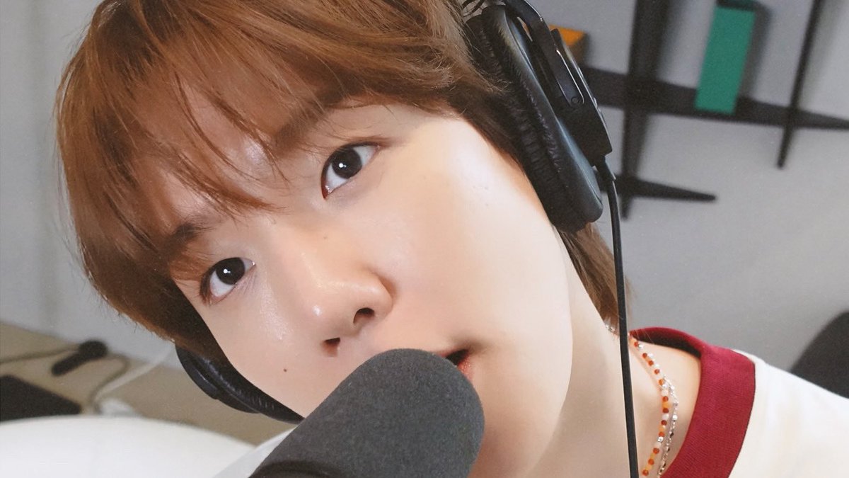 baekhyun — no problem

— live clip