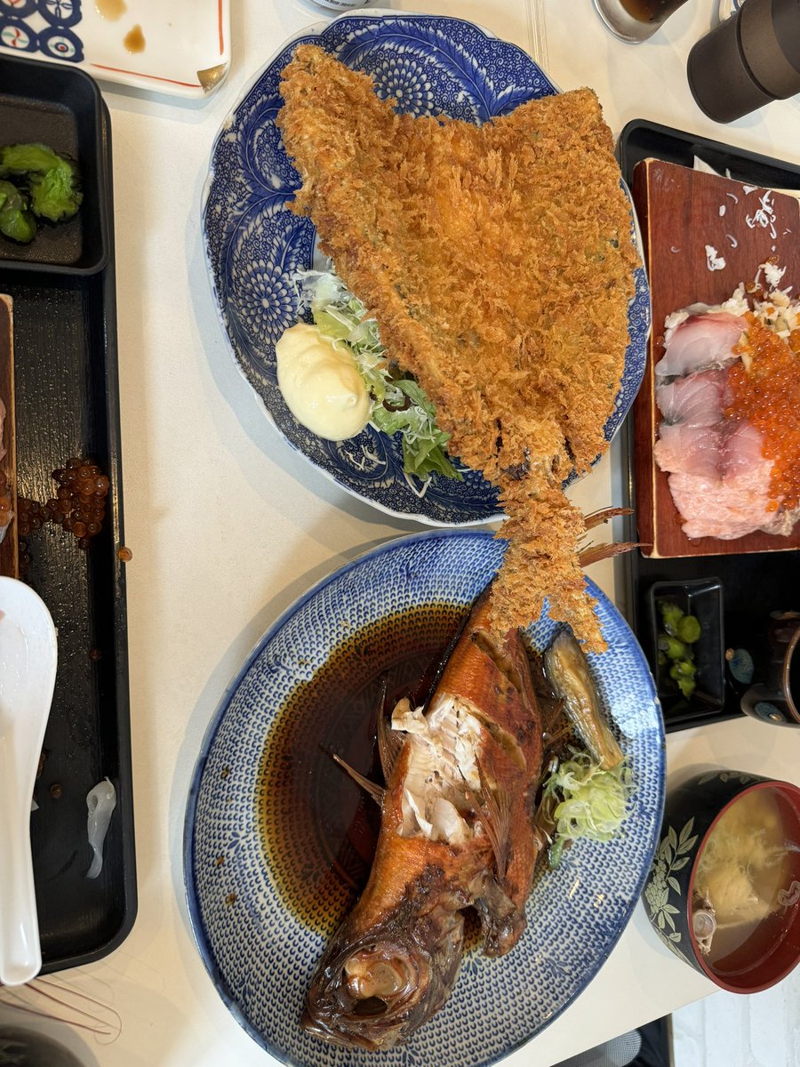 ndayo2nd's tweet image. ちょっと食べちゃったけど、お昼とんでもないもの食べた。完食したけど吐きそうだった
