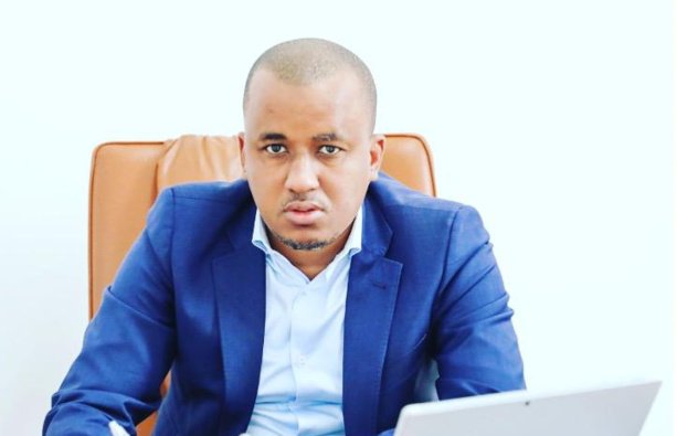 Cisse_Maps's tweet image. 🚨"Oumar Sow est libre de mentir. mentir n'est pas une infraction" Me Oumar Youm prône la liberté d’expression.