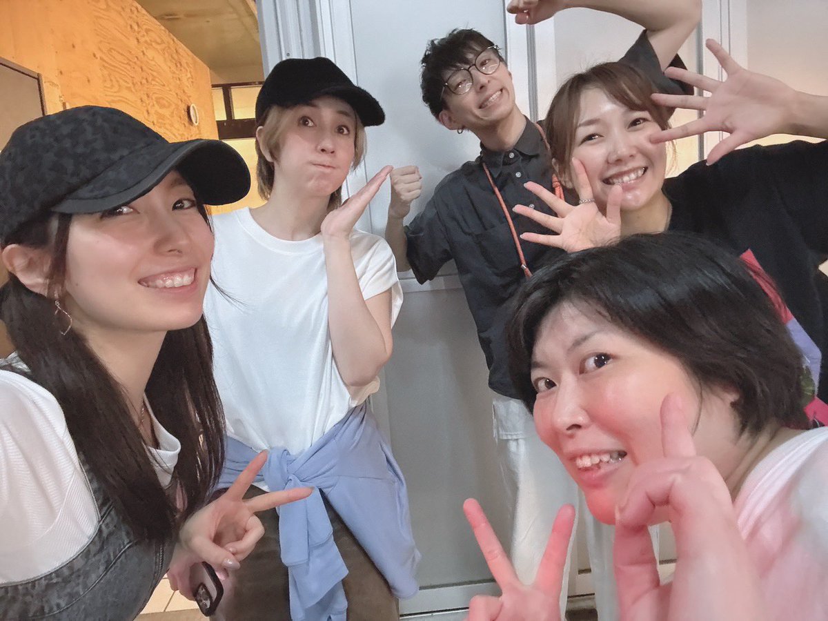 三日間のビジュアル撮影が終わりました！

素敵な写真が沢山撮れましたよ🎙️
個性豊かなキャラクター揃いで早くも稽古開始が楽しみです‼️

キャラクター紹介とビジュアルはぜひ
#メイツ2025
でチェックしてくださいね！！

お楽しみに！！