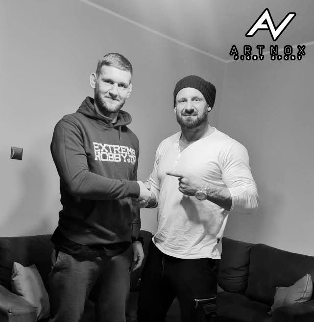 KuberskiPiotr's tweet image. Oświadczenie
Z dniem dzisiejszym kończę współpracę z grupą managerską Artnox.
Decyzja o zakończeniu tej współpracy była dla mnie ważna i osobista. Proszę media oraz wszystkich zainteresowanych o uszanowanie tego faktu i niewysyłanie pytań dotyczących powodów tej decyzji.