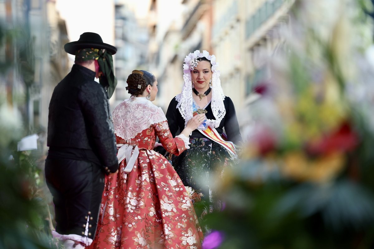 Adriana Vico Melgar fue proclamada Bellesa del Foc

#Fallas26 #Falles26
#HablemosDeFallas
#HablemosDeFallasRadio
#HablemosDeFallasUltimasNoticias.

La noticia al completo en hablemosdefallas.es

hablemosdefallas.es/adriana-vico-m…

* Fotos:  Fotos: Fotofilmax - <a href="/JCF_Valencia/">Junta Central Fallera</a>