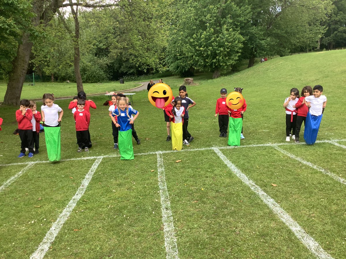Year 1 have had an excellent morning in Potternewton park taking part in sports day. Well done to all of the the children they were fantastic 🏆🏆🏆🏆