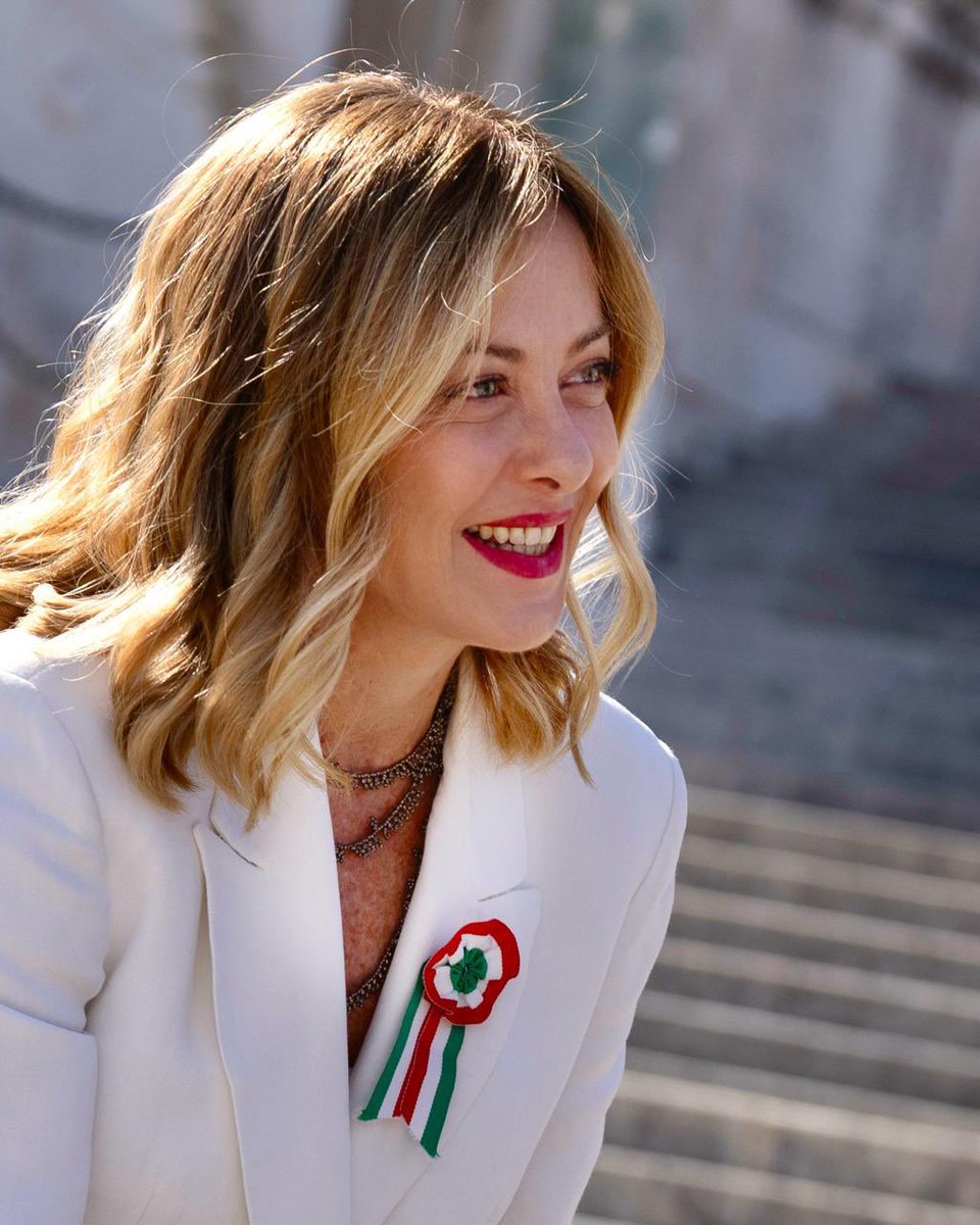 Con l’approvazione definitiva del Decreto Sicurezza al Senato, il Governo compie un passo decisivo per rafforzare la tutela dei cittadini, delle fasce più vulnerabili e dei nostri uomini e donne in divisa.

Interveniamo con determinazione contro le occupazioni abusive,