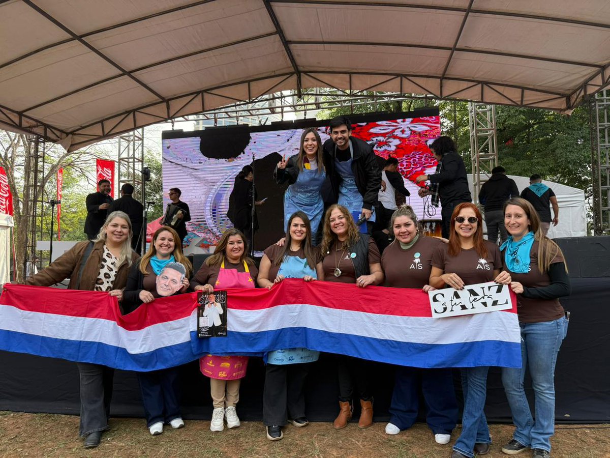 F.C Desde Lejos Arg (@fcdesdelejosarg) on Twitter photo Por 2do año <a href="/atuverasanz/">A tu Vera Sanz</a> dijo presente en #LaComilonaPy con un stand de postres hechos con amor 💜 Todo lo recaudado fue a beneficio de <a href="/TeletonParaguay/">Teletón Paraguay</a> para seguir apoyando a niños y adolescentes con discapacidad de #Paraguay ♥️🇵🇾
<a href="/AlejandroSanz/">Alejandro Sanz</a> <a href="/LFdCesmas/">LaFuerzadelCorazón</a>
#AlejandroSanz #faMs Por 2do año <a href="/atuverasanz/">A tu Vera Sanz</a> dijo presente en #LaComilonaPy con un stand de postres hechos con amor 💜 Todo lo recaudado fue a beneficio de <a href="/TeletonParaguay/">Teletón Paraguay</a> para seguir apoyando a niños y adolescentes con discapacidad de #Paraguay ♥️🇵🇾
<a href="/AlejandroSanz/">Alejandro Sanz</a> <a href="/LFdCesmas/">LaFuerzadelCorazón</a>
#AlejandroSanz #faMs