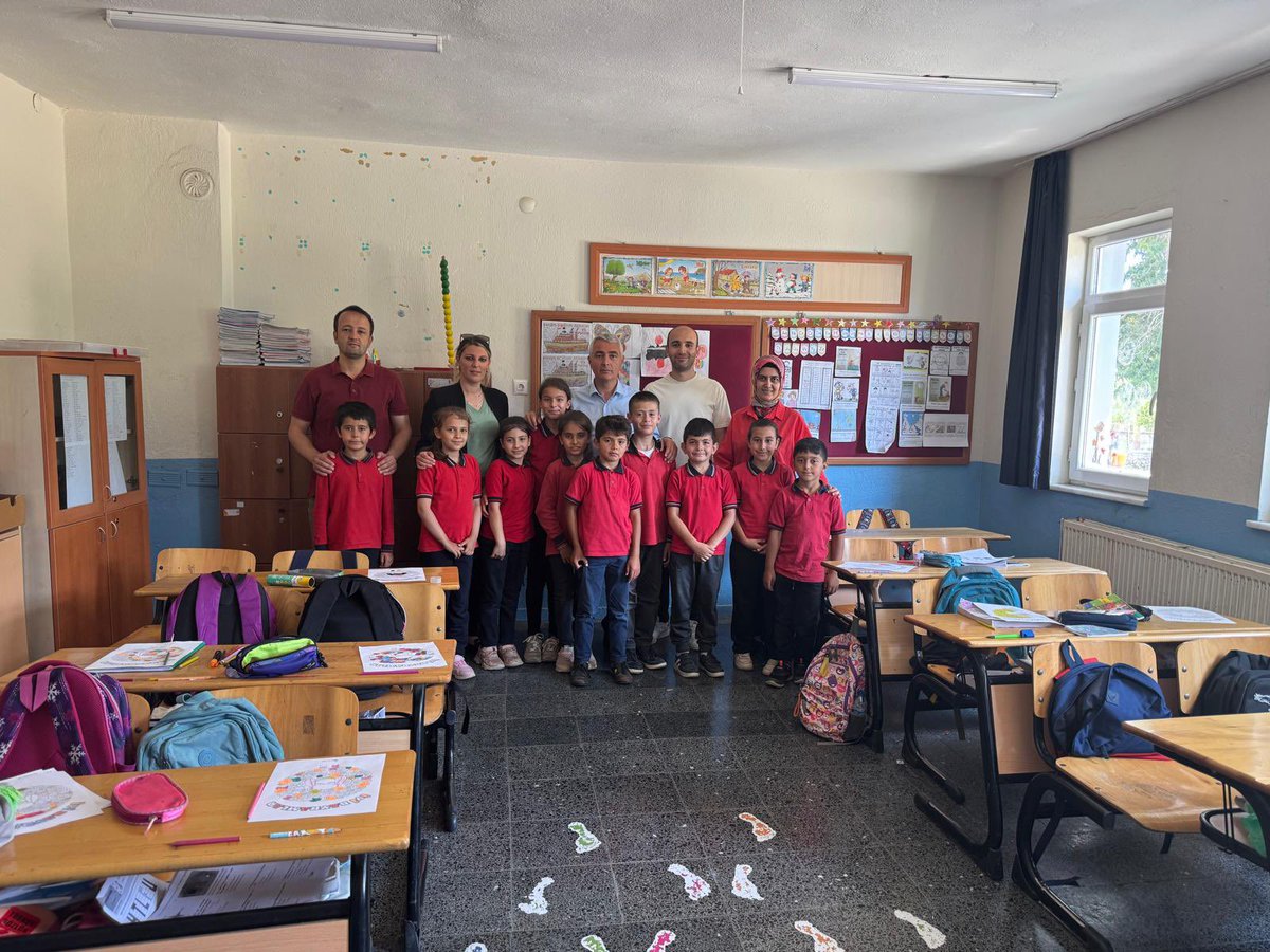 Eğirdir İlçe Milli Eğitim Müdürlüğü (@egirdirmem) on Twitter photo İlçe Millî Eğitim Müdürümüz Sayın Necdet EROL ve Şube Müdürlerimiz Yukarı Gökdere Mustafa Köklü İlkokulunu ziyaret ederek Türkiye Yüzyılı Maarif Modeli kapsamında okulda yürütülen çalışmalarla ilgili görüş alışverişinde bulundular.
<a href="/tcmeb/">Millî Eğitim Bakanlığı</a> <a href="/ispartamem/">Isparta İl Millî Eğitim Müdürlüğü</a> <a href="/recai_ocak/">Recai Ocak</a> <a href="/egirdirkymkmlik/">Eğirdir Kaymakamlığı</a> İlçe Millî Eğitim Müdürümüz Sayın Necdet EROL ve Şube Müdürlerimiz Yukarı Gökdere Mustafa Köklü İlkokulunu ziyaret ederek Türkiye Yüzyılı Maarif Modeli kapsamında okulda yürütülen çalışmalarla ilgili görüş alışverişinde bulundular.
<a href="/tcmeb/">Millî Eğitim Bakanlığı</a> <a href="/ispartamem/">Isparta İl Millî Eğitim Müdürlüğü</a> <a href="/recai_ocak/">Recai Ocak</a> <a href="/egirdirkymkmlik/">Eğirdir Kaymakamlığı</a>