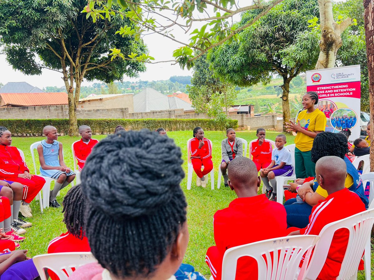Raising Teenagers Uganda🇺🇬 (@raisingteensug2) on Twitter photo Our mentorship sessions in schools are transforming young lives by building confidence, life skills and purpose.
From self discovery to leadership, we are guiding teens to dream big and make better choices.
Every session is a step toward a brighter future. <a href="/GirlsFirstFund/">Girls First Fund</a> Our mentorship sessions in schools are transforming young lives by building confidence, life skills and purpose.
From self discovery to leadership, we are guiding teens to dream big and make better choices.
Every session is a step toward a brighter future. <a href="/GirlsFirstFund/">Girls First Fund</a>