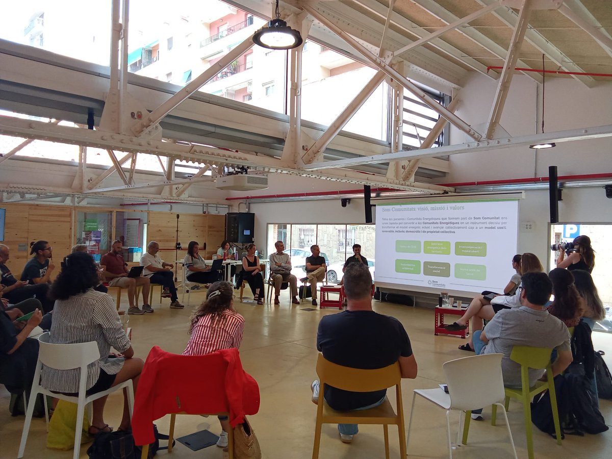 Federació Coopsconsum (@coopsconsum) on Twitter photo 👌 Avui som a la trobada #SetmanaEnergiaCoop, impulsada per <a href="/coopolis_bcn/">Coòpolis Barcelona</a>, que posa el focus en l’enfortiment i consolidació de les Comunitats Energètiques (CE) d’arrel cooperativa.
Les CE són eines de transformació local i democratització de l’energia!
bcn.coop/torna-setmana-… 👌 Avui som a la trobada #SetmanaEnergiaCoop, impulsada per <a href="/coopolis_bcn/">Coòpolis Barcelona</a>, que posa el focus en l’enfortiment i consolidació de les Comunitats Energètiques (CE) d’arrel cooperativa.
Les CE són eines de transformació local i democratització de l’energia!
bcn.coop/torna-setmana-…